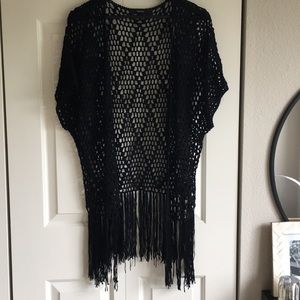 Crochet knot duster with fringe